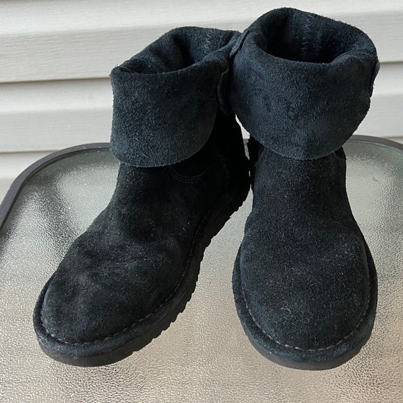 UGG Ankle Boots Black Suede Booties Women’s Shoes 6 - Picture 4 of 12